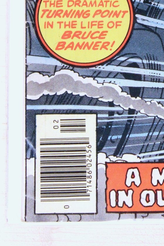 The Incredible Hulk #208 – Marvel (1977) 5.5 FN- Newsstand Edition