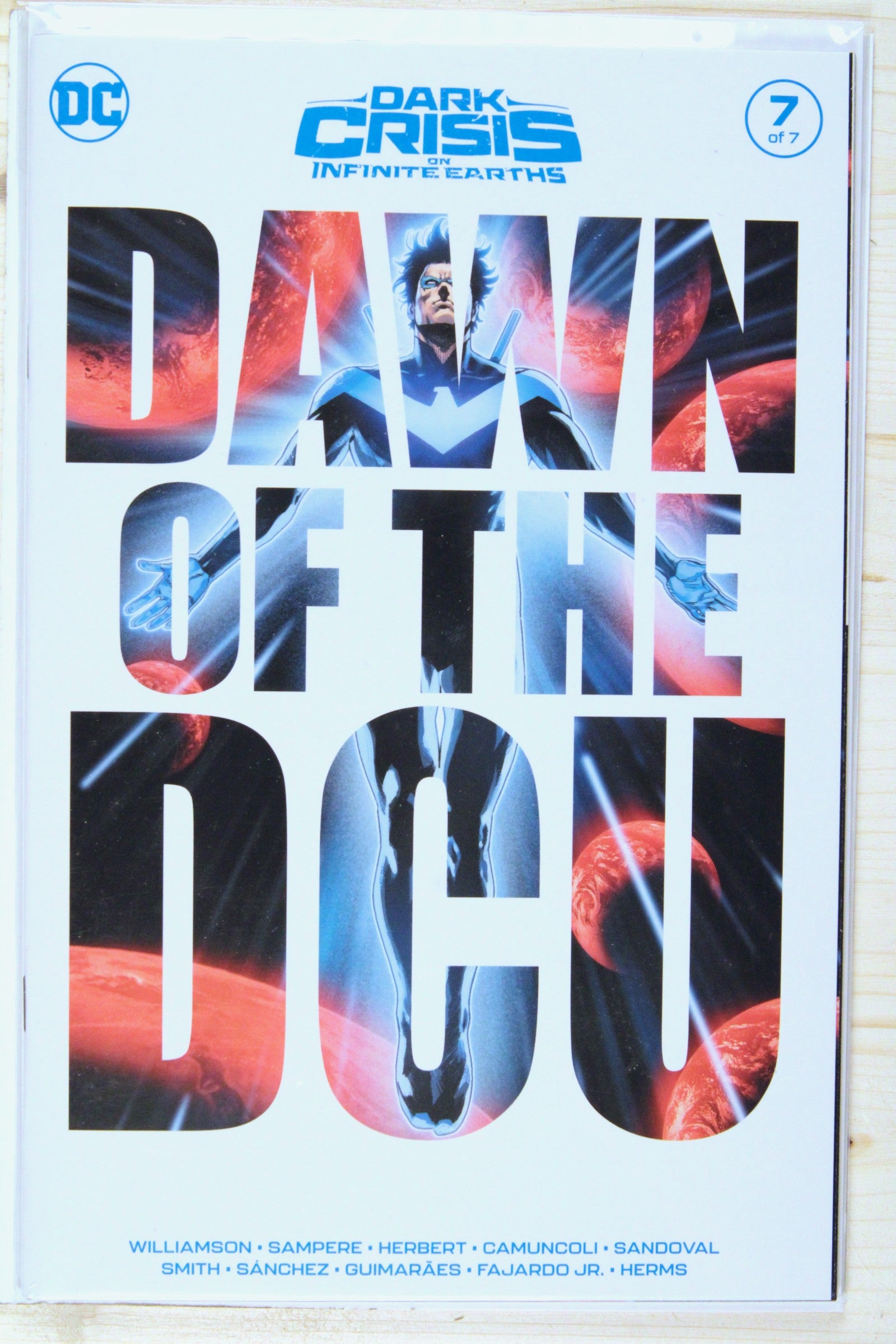 Dark Crisis on Infinite Earths #7 – DC (2022) 9.6 NM+