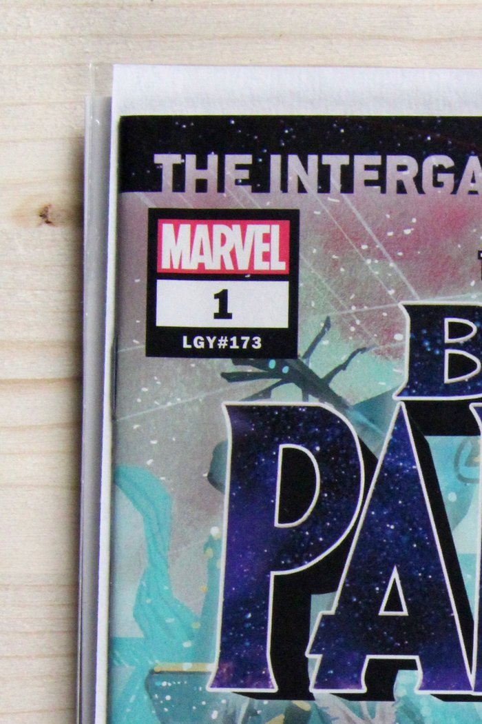 Black Panther #1 – Marvel (2018) 9.4 NM Jack Kirby cover | Pepe Larraz cover