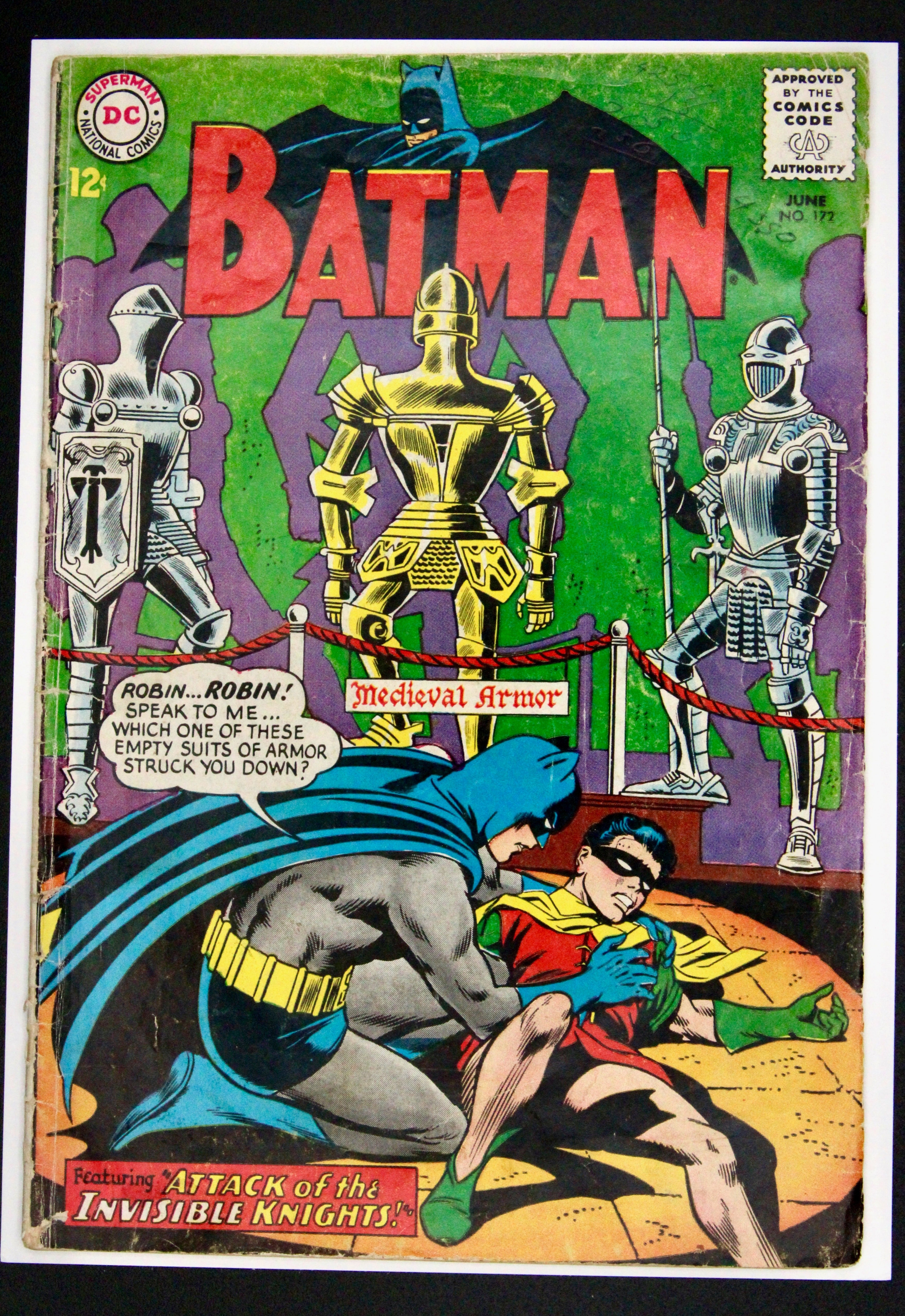 Batman : Attack of the Invisible Knights #172 – DC Comics (1965) GD/VG