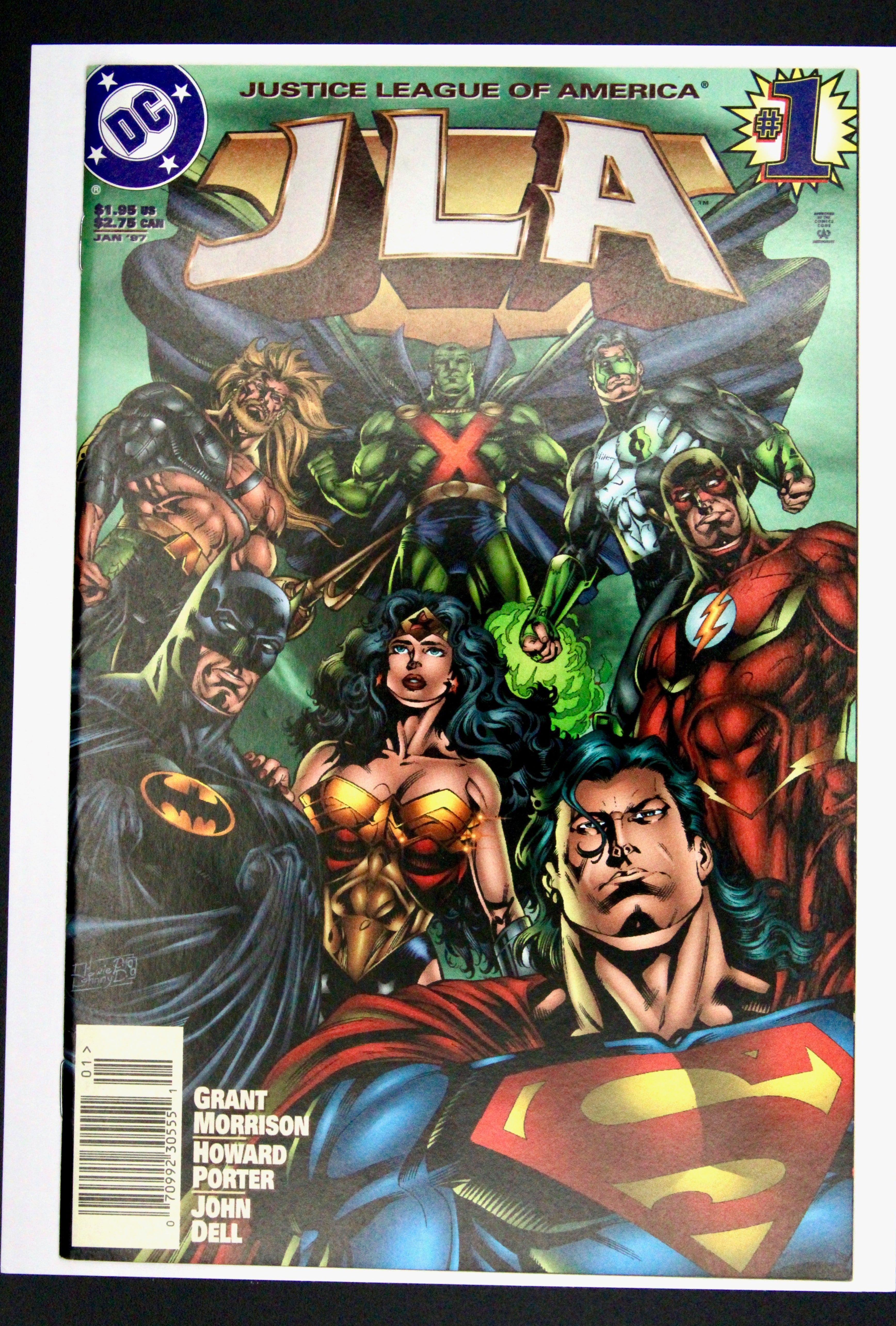 JLA #1 – DC Comics (1997) NM- Newsstand