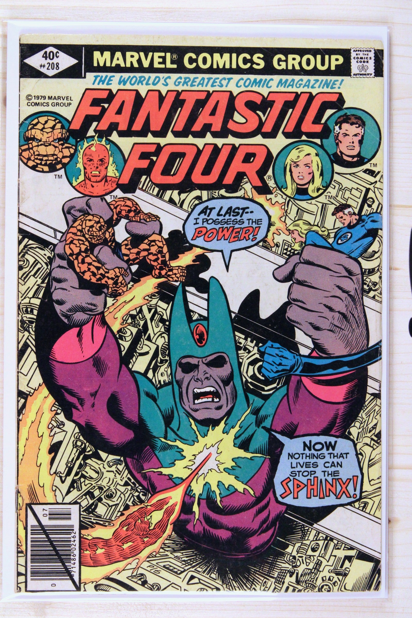 Fantastic Four #208 – Marvel (1979) 6.0 FN Xandarian-Skrull War | Joe Sinnott cover