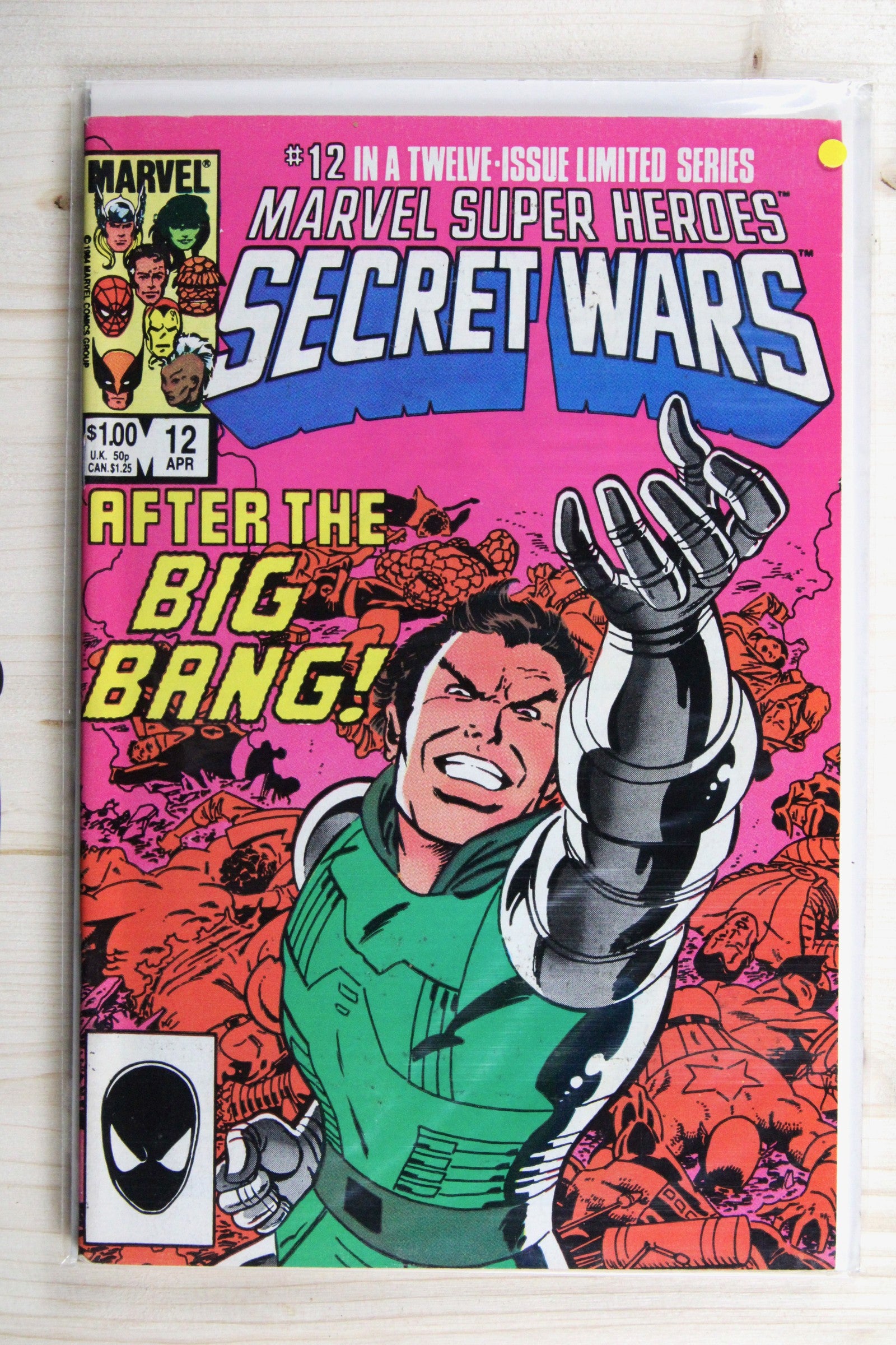 Marvel Super Heroes Secret Wars #12 – Marvel (1985) 9.2 NM- Secret Wars