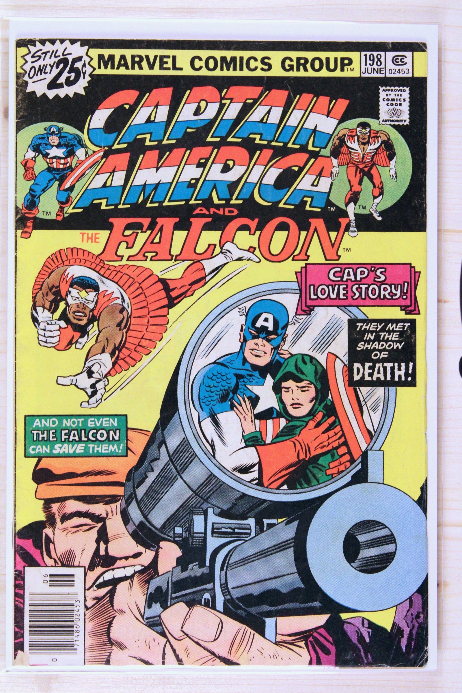 Captain America #198 – Marvel (1976) 6.5 FN+ Madbomb | Jack Kirby story | Newsstand Edition
