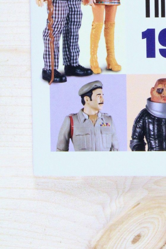 Doctor Who Magazine #60 – Panini Magazines / BBC (2022) 9.2 NM- Special Edition - Action Figures: The Essential Guide 1963-1996