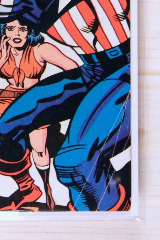 Captain America #209 – Marvel (1977) 6.0 FN Jack Kirby story | Newsstand Edition