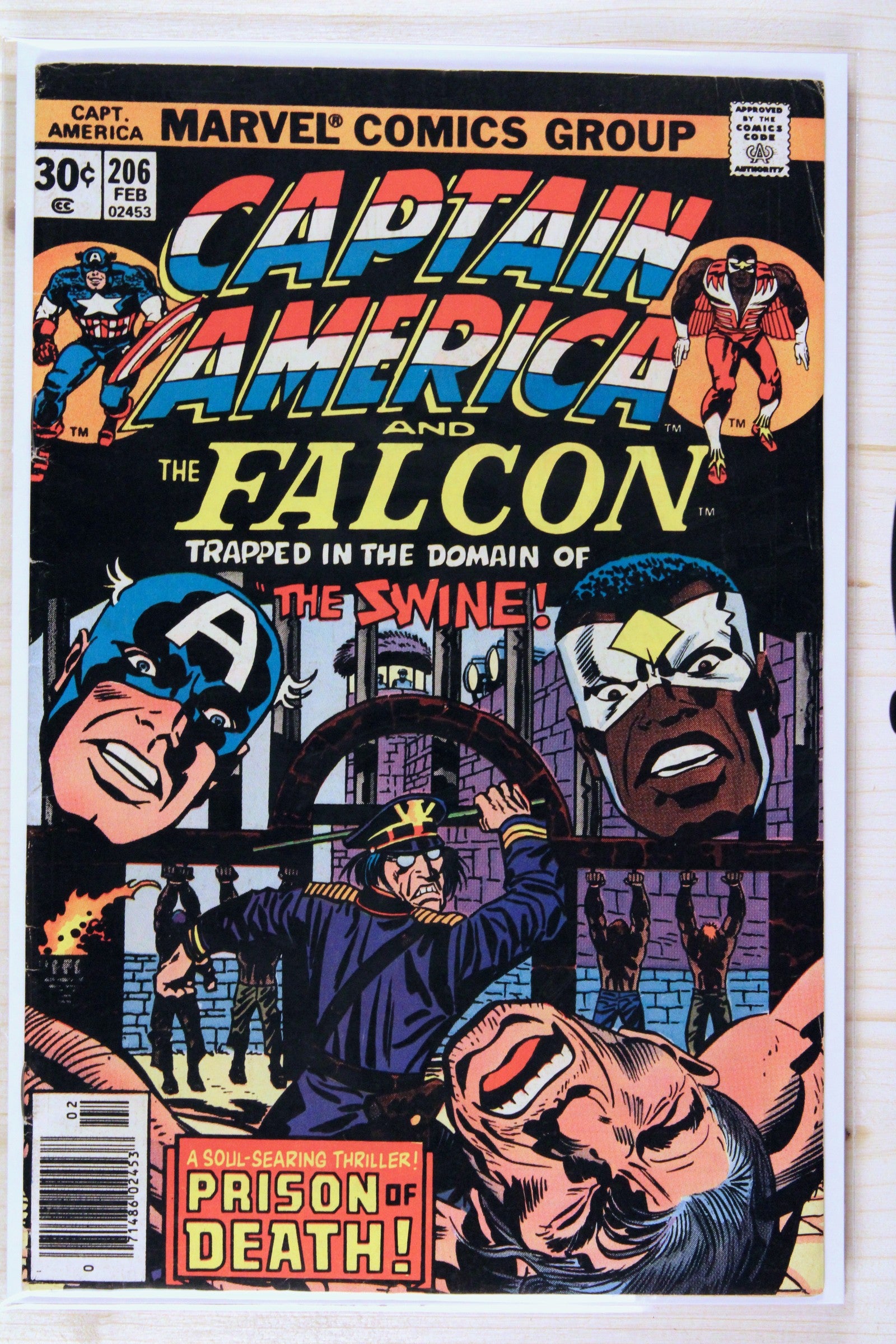 Captain America #206 – Marvel (1977) 7.5 VF- Jack Kirby story | Newsstand Edition