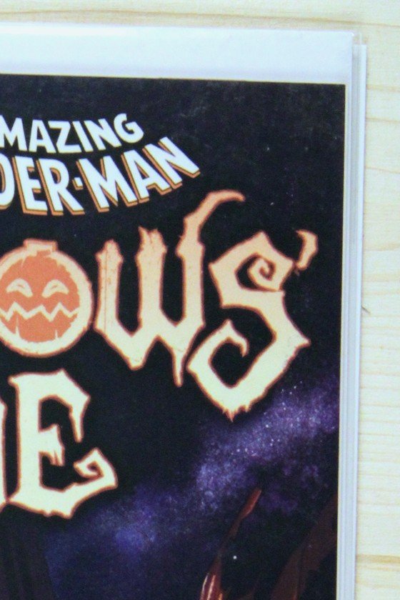 Hallows' Eve #1 – Marvel (2023) 9.6 NM+ Alex Ross cover