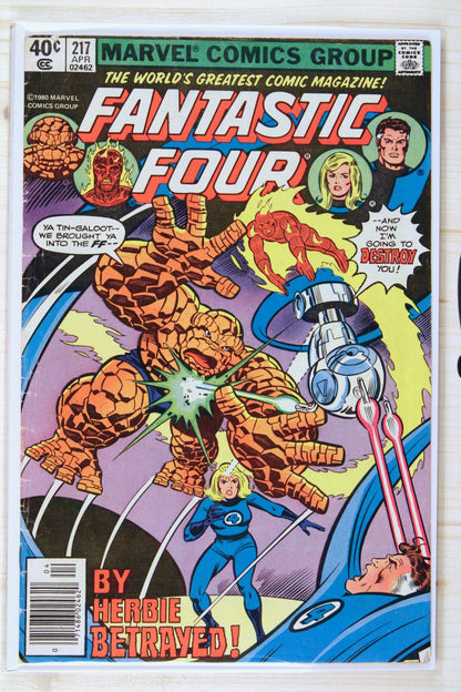 Fantastic Four #217 – Marvel (1980) 5.0 VG/FN Joe Sinnott art | John Byrne art | Newsstand Edition