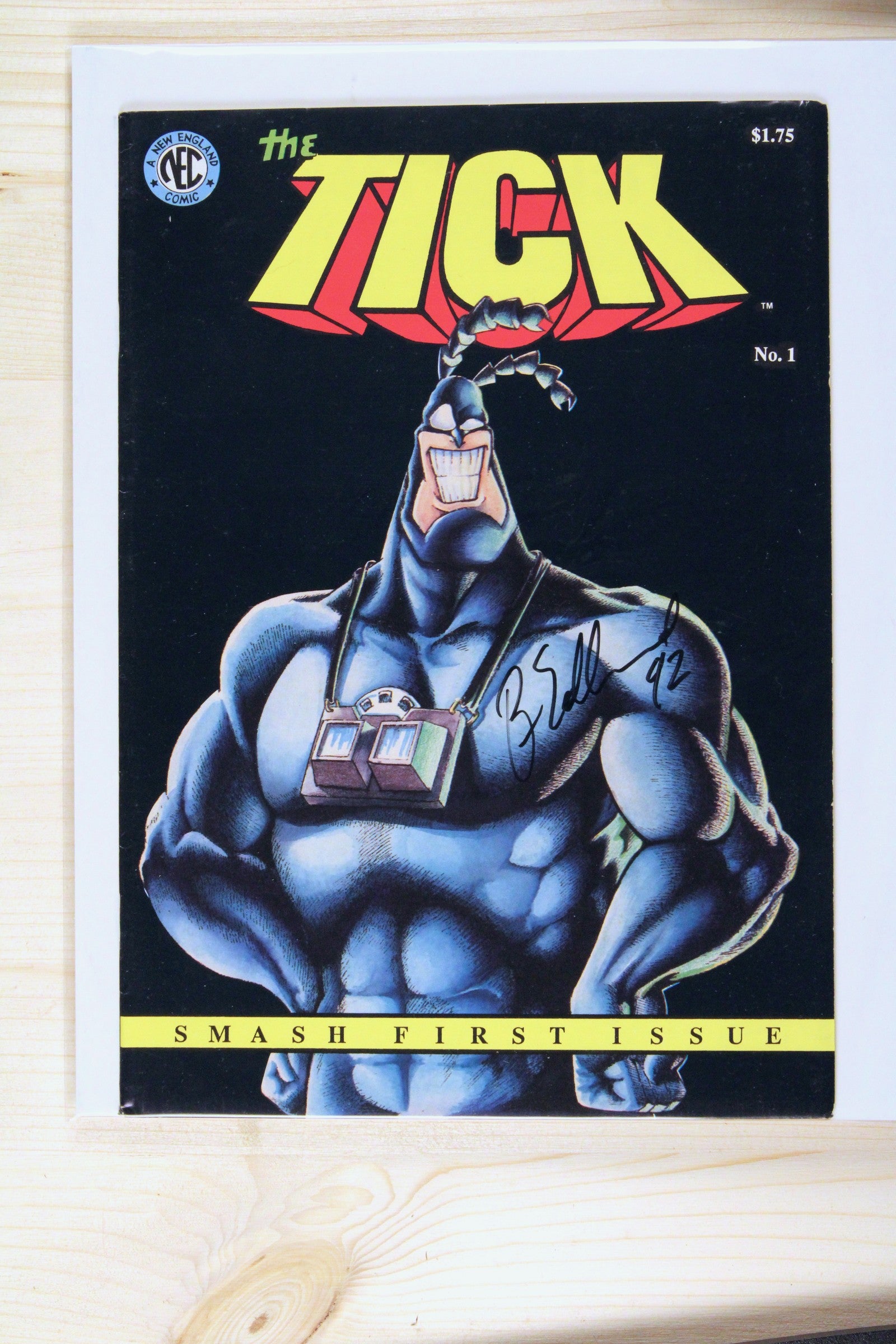 The Tick #1 – New England (1988) 8.5 VF+ Signed Ben Edlund