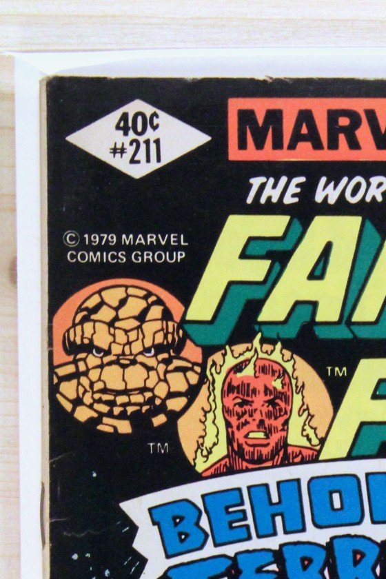 Fantastic Four #211 – Marvel (1979) 6.0 FN Joe Sinnott art | John Byrne art