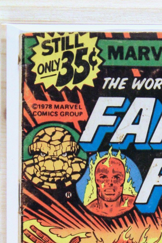 Fantastic Four #203 – Marvel (1979) 6.0 FN Joe Sinnott cover | Newsstand Edition