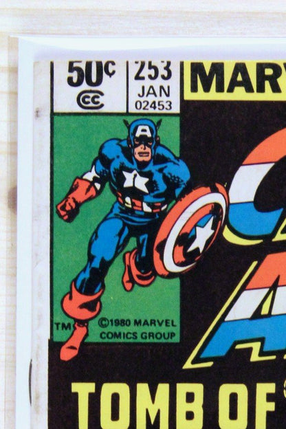 Captain America #253 – Marvel (1981) 7.0 FN/VF John Byrne story | Newsstand Edition