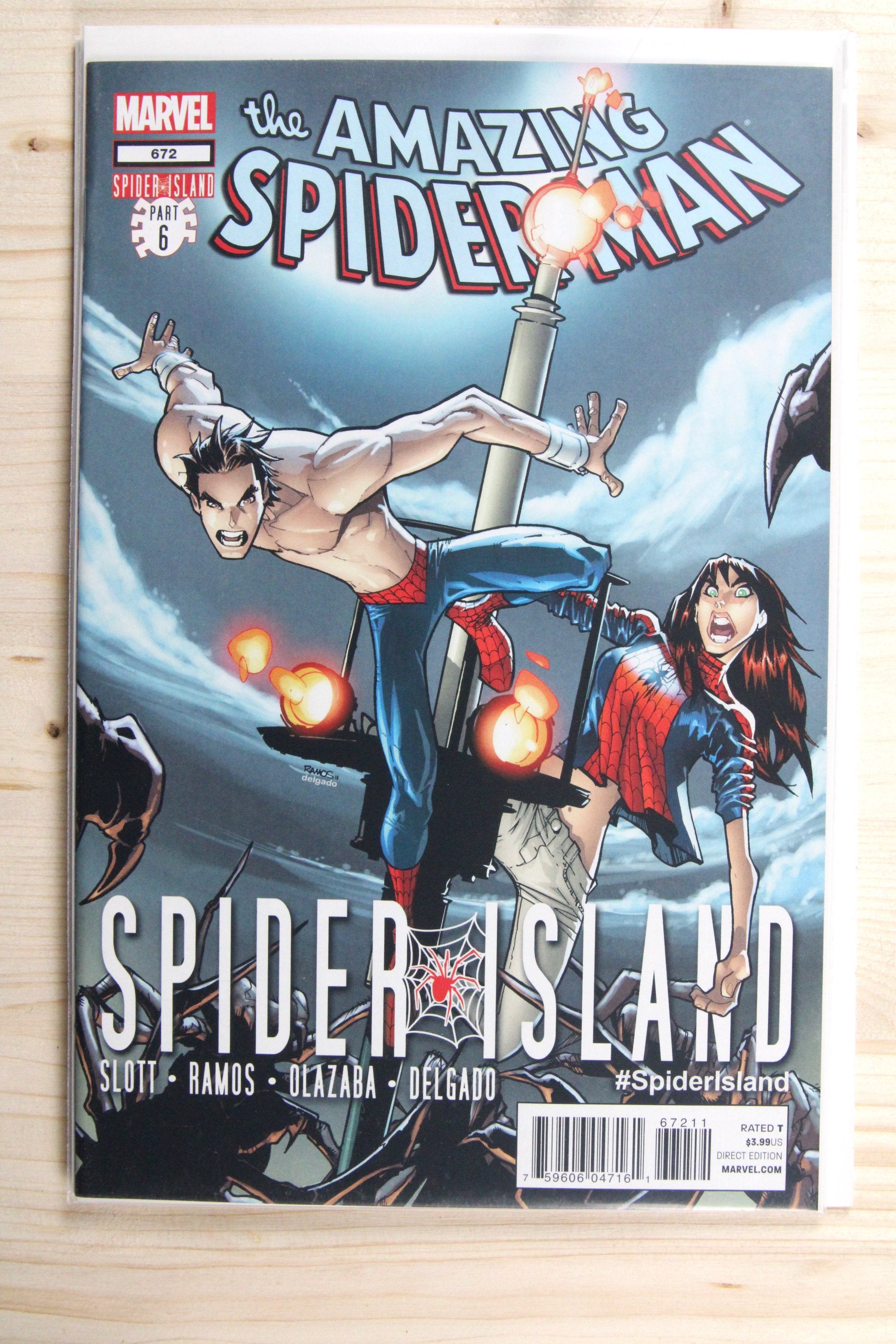 The Amazing Spider-Man #672 – Marvel (2011) 9.4 NM Spider-Island