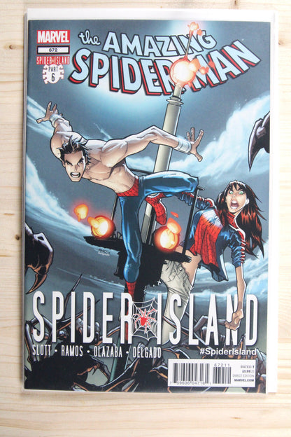The Amazing Spider-Man #672 – Marvel (2011) 9.4 NM Spider-Island