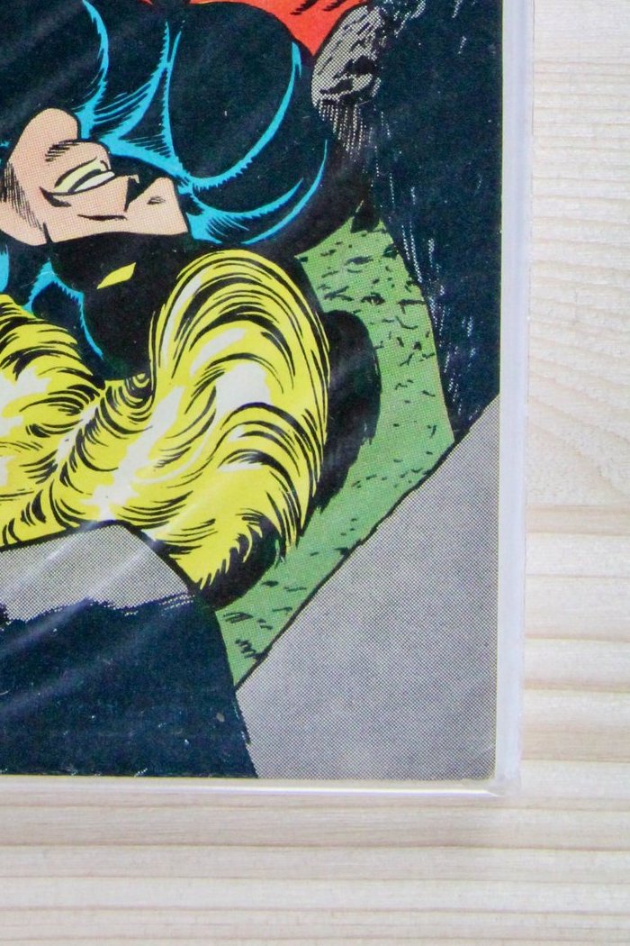 Captain Marvel #34 – Marvel (1974) 9.0 VF/NM Trial of the Watcher