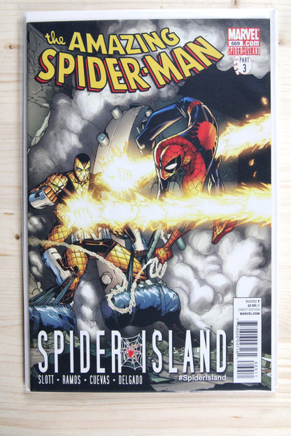 The Amazing Spider-Man #669 – Marvel (2011) 9.4 NM Spider-Island