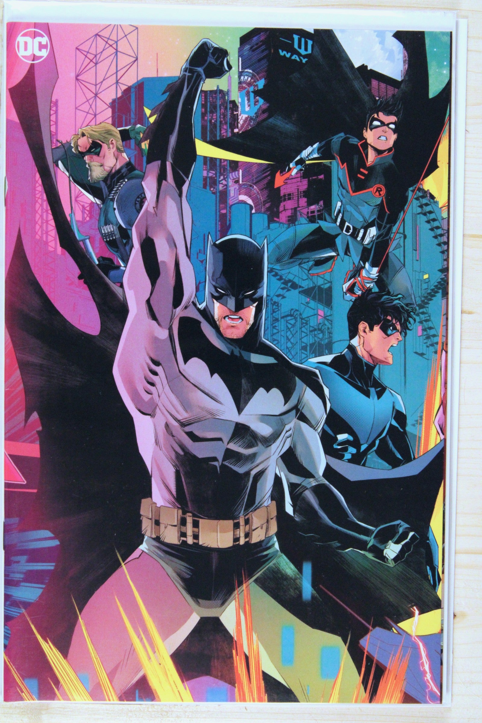Absolute Power: Task Force VII #1 – DC (2025) 9.6 NM+ Batman Connecting Cover
