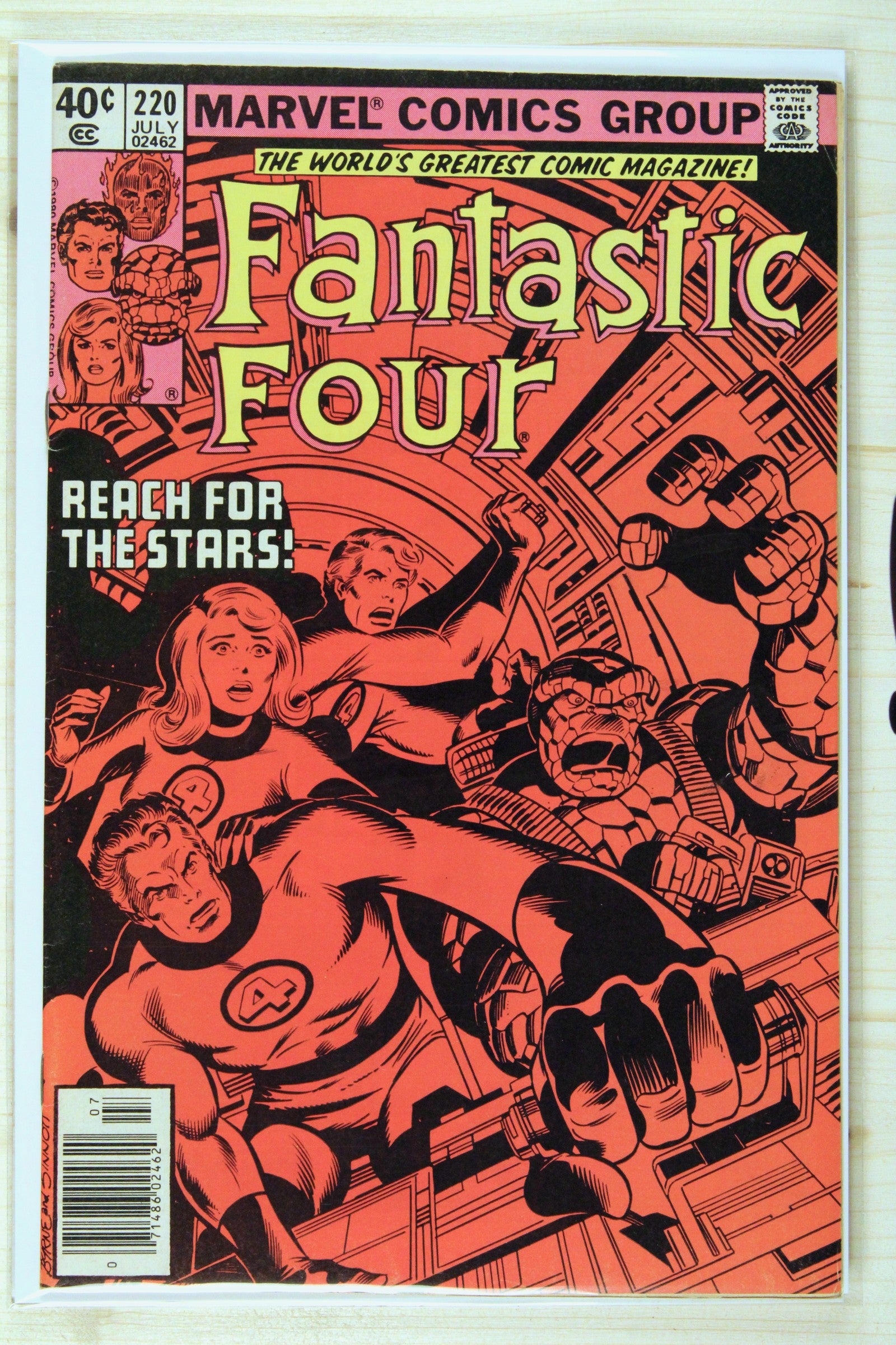 Fantastic Four #220 – Marvel (1980) 6.5 FN+ Joe Sinnott art | John Byrne story | Newsstand Edition