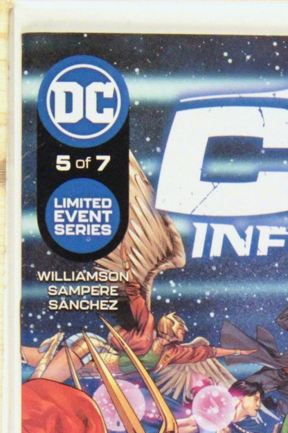 Dark Crisis on Infinite Earths #5 – DC (2022) 9.6 NM+