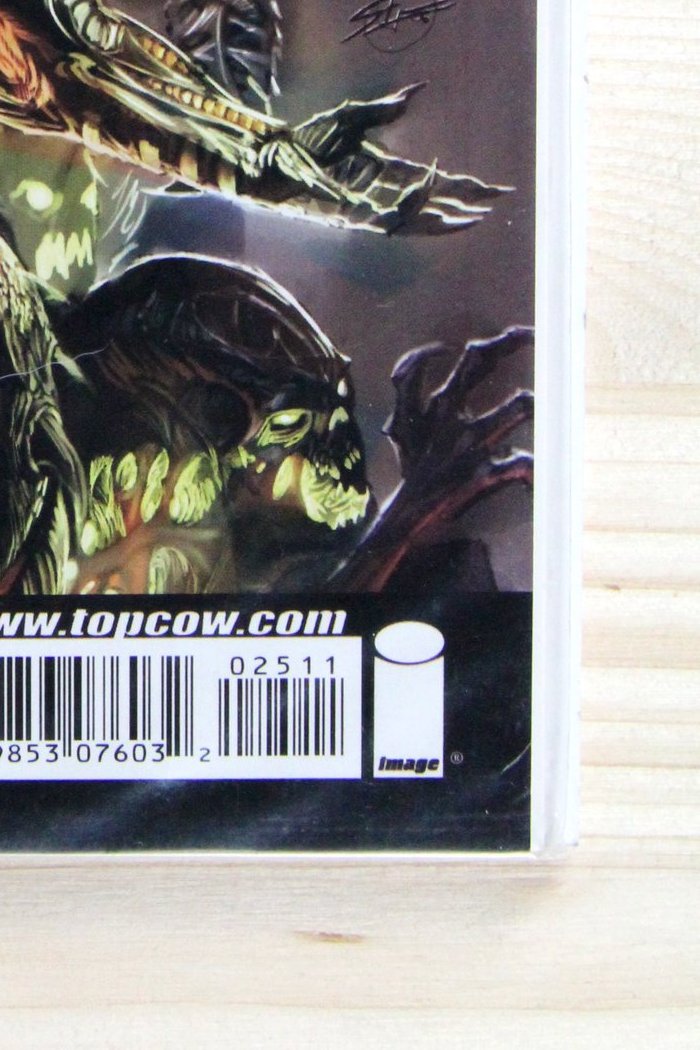 The Darkness/Wolverine #1 – Top Cow Productions (2006) 9.2 NM-