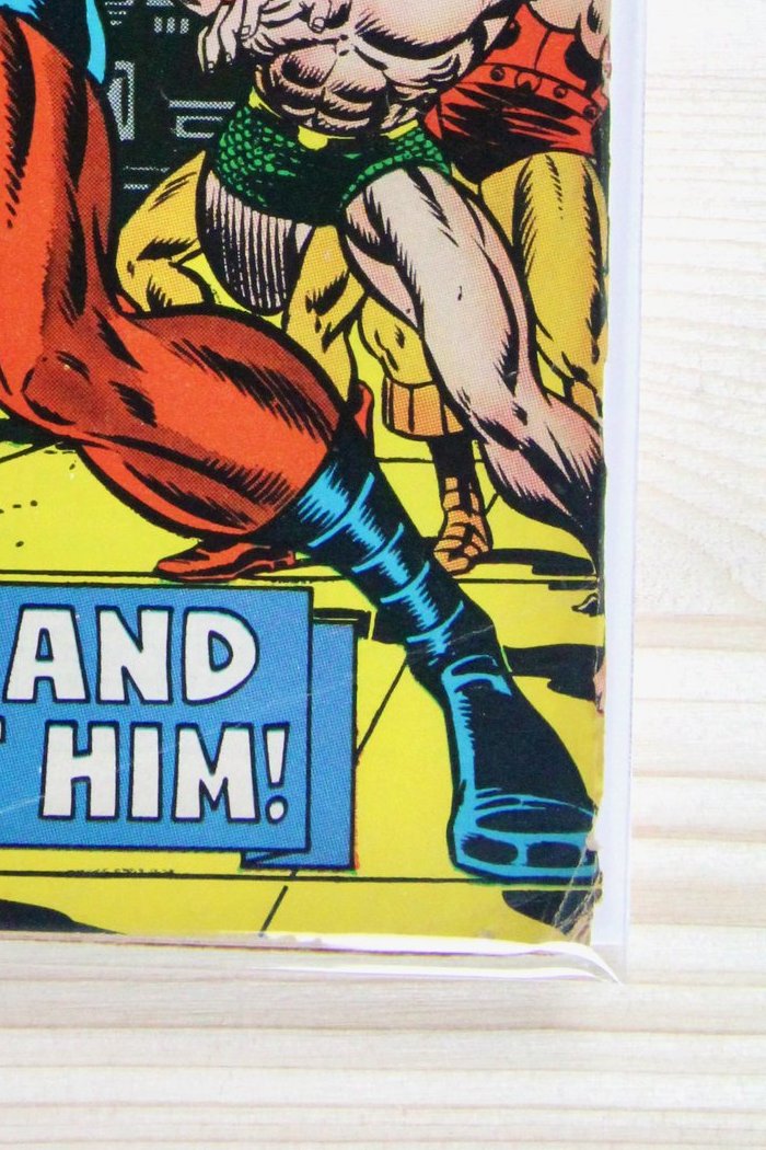 Captain Marvel #25 – Marvel (1973) 5.0 VG/FN Thanos War | Joe Sinnott cover