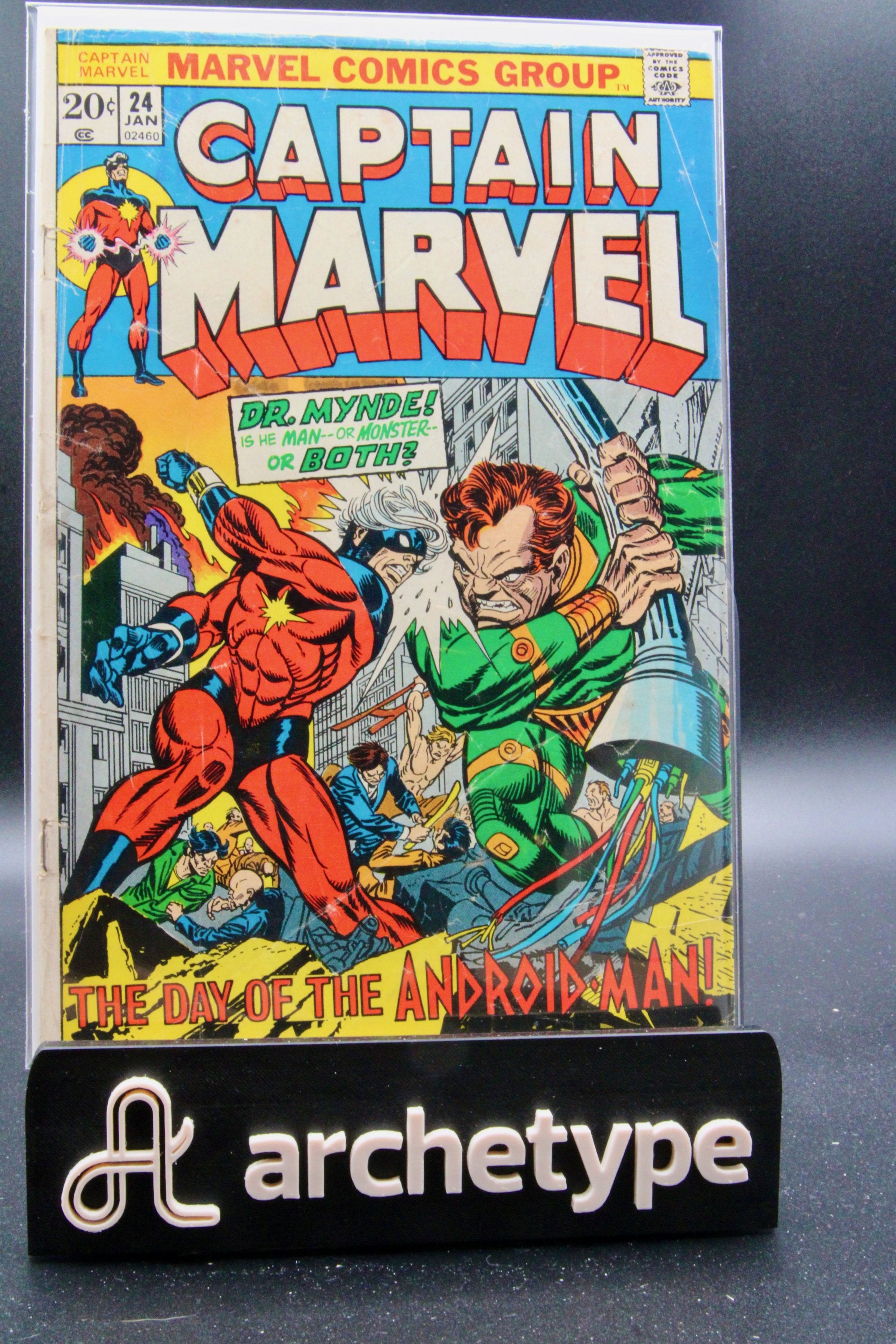 Captain Marvel #24 – Marvel (1973) 4.5
