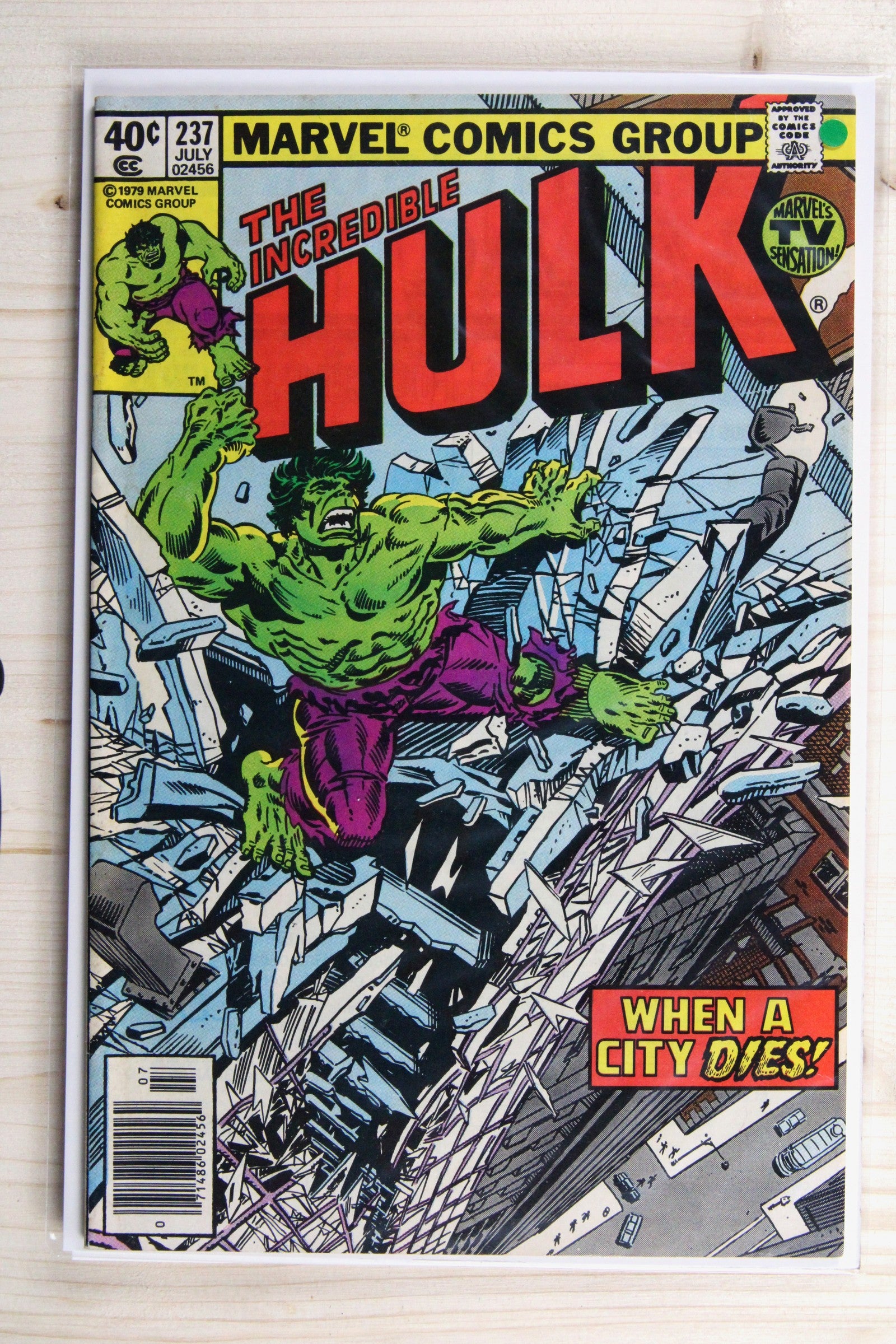 The Incredible Hulk #237 – Marvel (1979) 8.5 VF+ Newsstand Edition