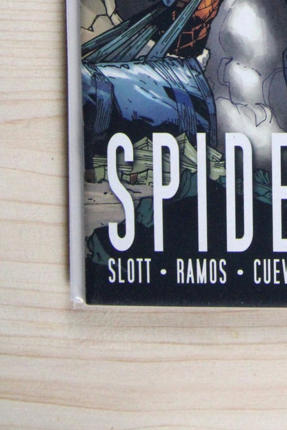 The Amazing Spider-Man #669 – Marvel (2011) 9.4 NM Spider-Island