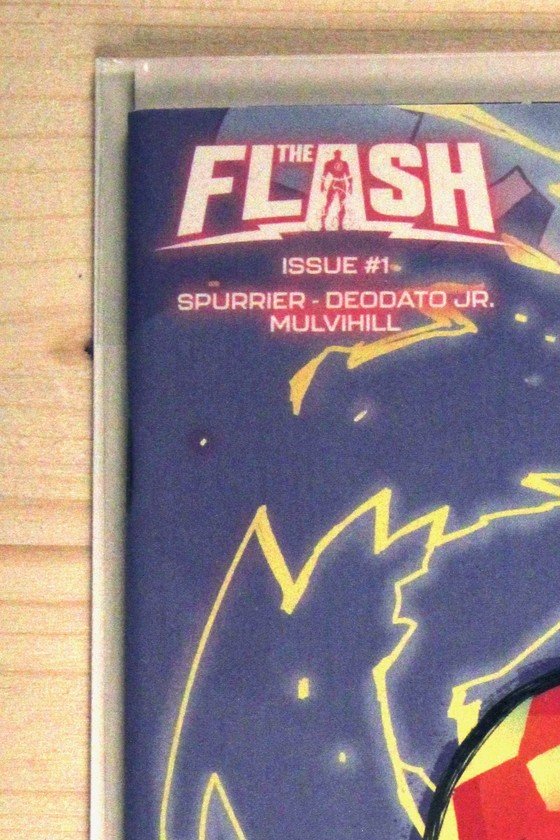 The Flash #1 – DC (2023) 9.6 NM+ Ivan Reis cover | Rose Besch