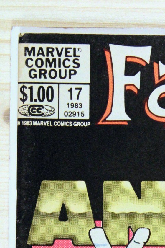 Fantastic Four Annual #17 – Marvel (1983) 8.0 VF John Byrne story | Stan Lee | Newsstand Edition
