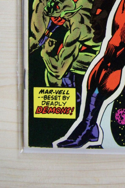 Captain Marvel #32 – Marvel (1974) 9.0 VF/NM Thanos War | Klaus Janson cover