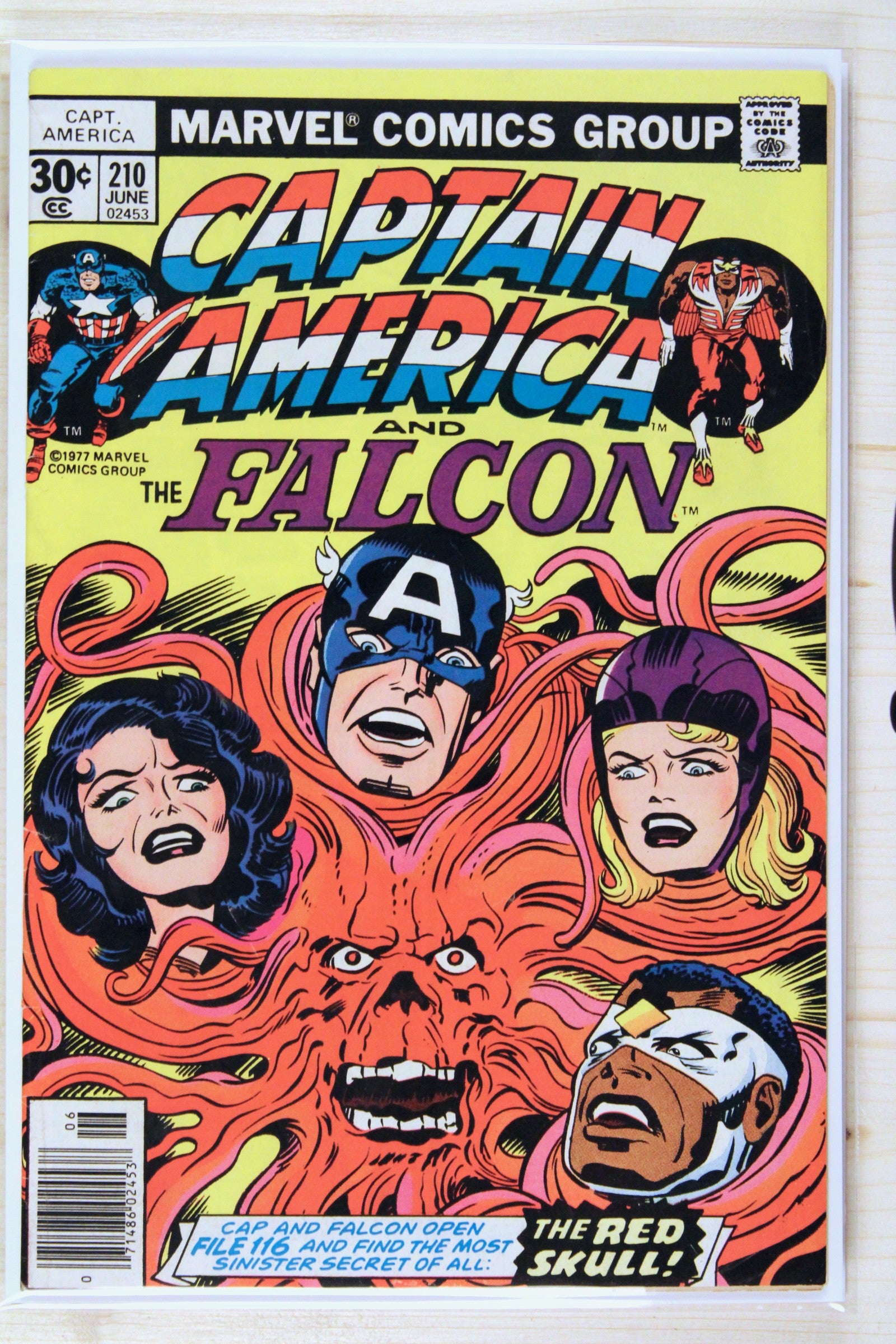 Captain America #210 – Marvel (1977) 8.0 VF Jack Kirby story