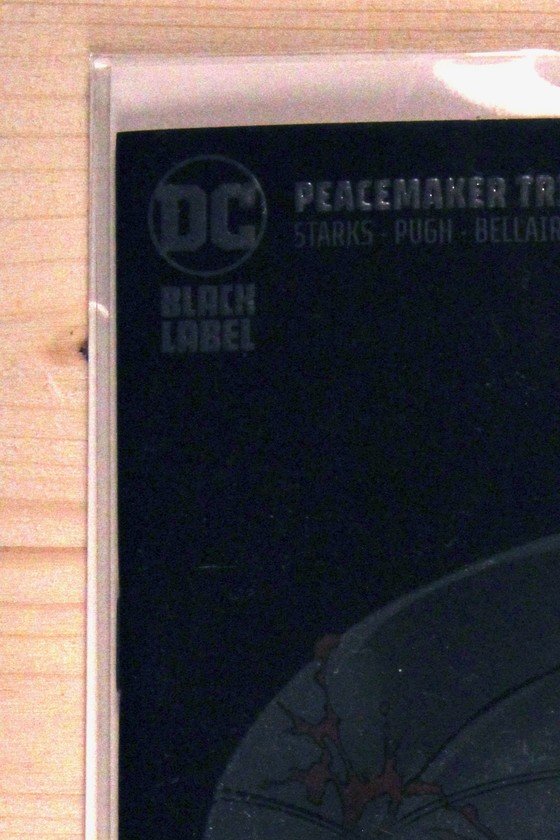 Peacemaker Tries Hard! #1 – DC (2023) 9.6 NM+ Battle Embossed Foil