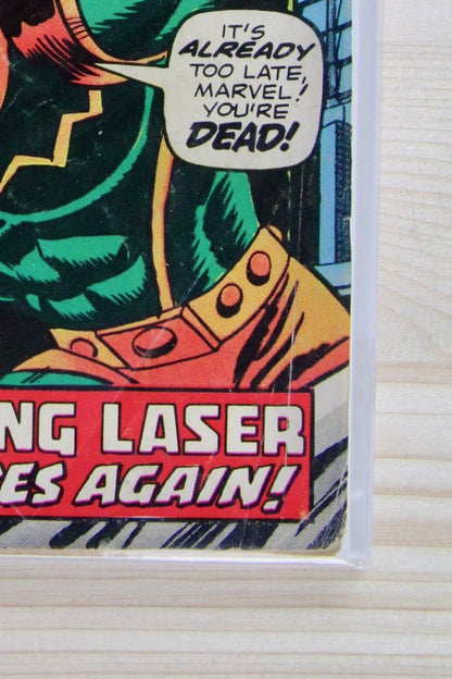 Captain Marvel #35 – Marvel (1974) 8.0 VF Trial of the Watcher