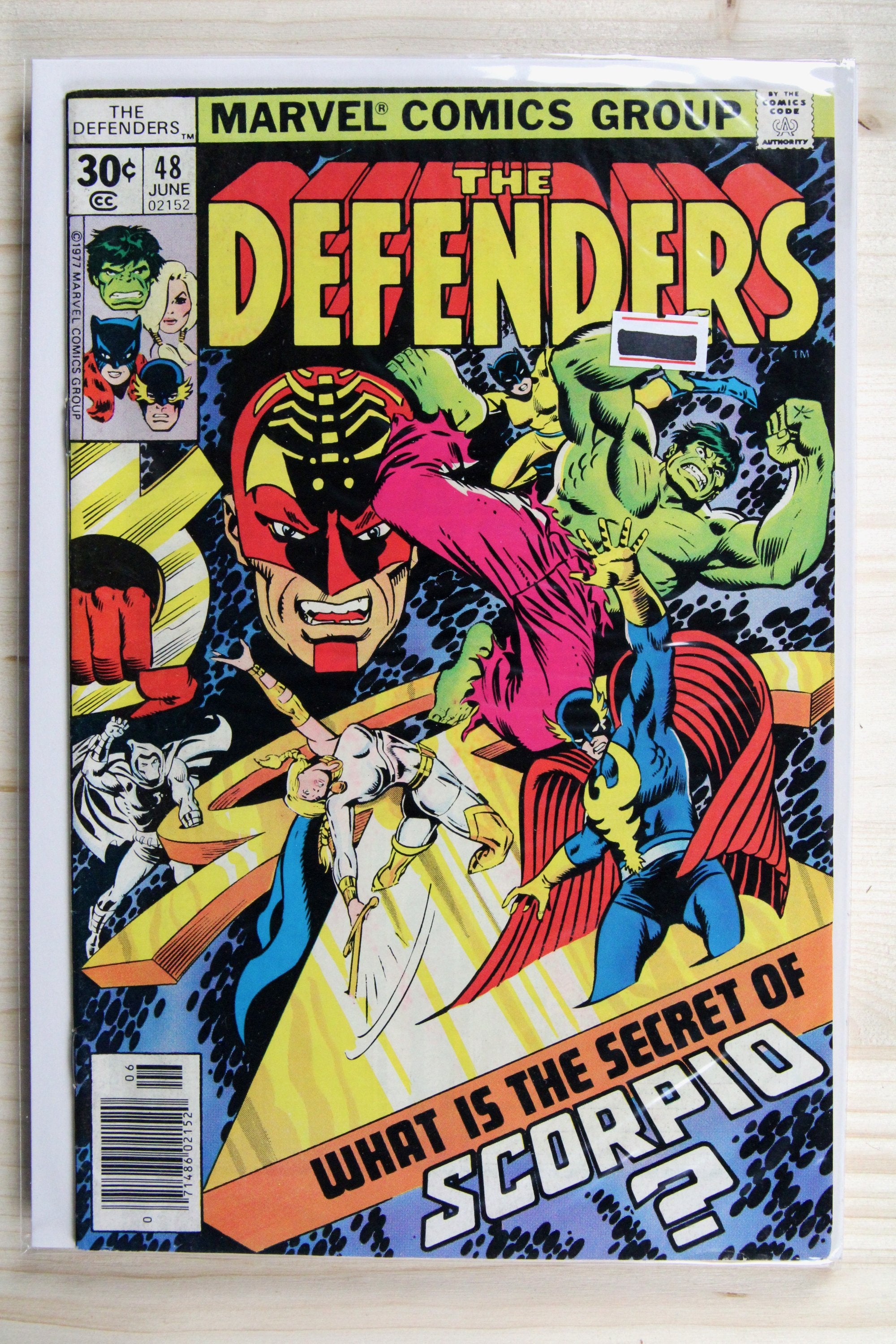 The Defenders #48 – Marvel (1977) 7.5 VF-