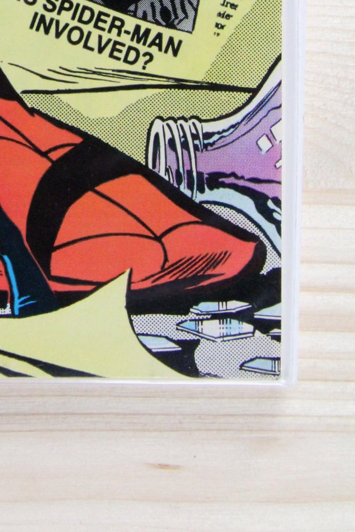 Peter Parker, The Spectacular Spider-Man #105 – Marvel (1985) 8.5 VF+ Newsstand