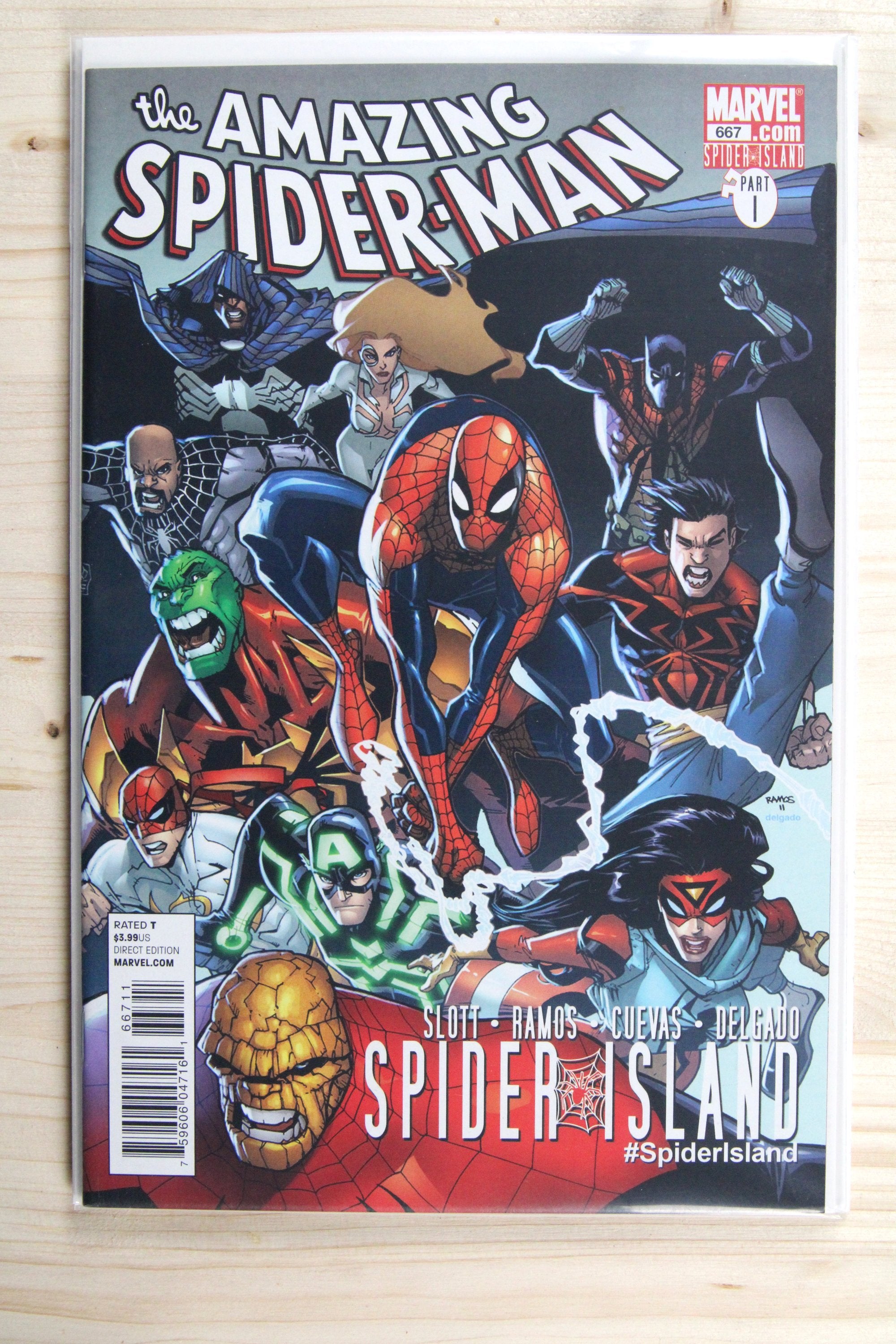 The Amazing Spider-Man #667 – Marvel (2011) 9.4 NM Spider-Island