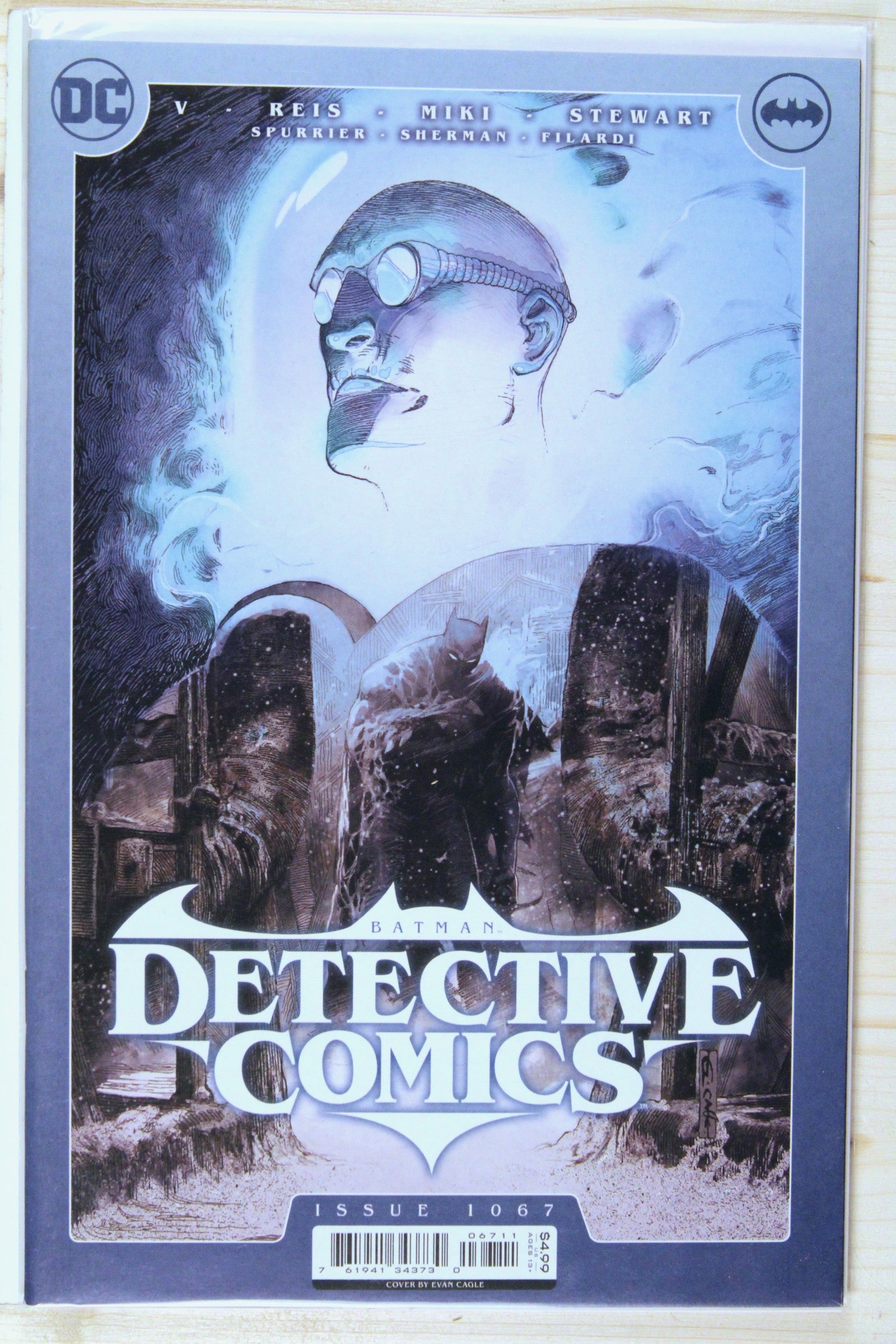 Batman: Detective Comics #1067 – DC (2023) 9.6 NM+ Evan Cagle Variant