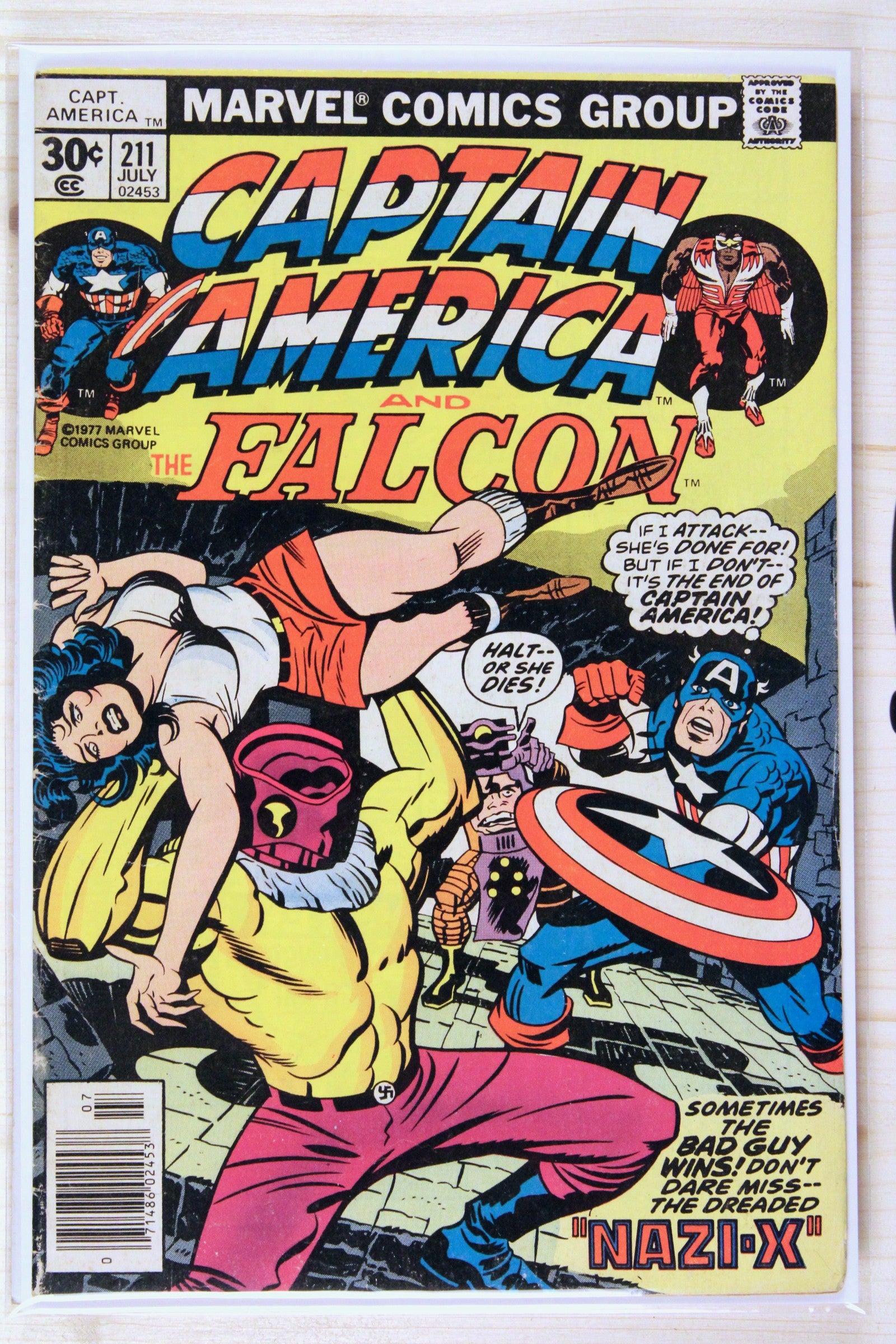 Captain America #211 – Marvel (1977) 8.0 VF Jack Kirby story